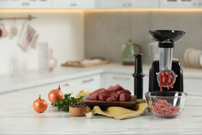 Grind Meat Like a Pro with the Perfect Grinder