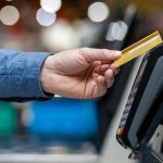 How to Choose the Right Card for Large Purchases