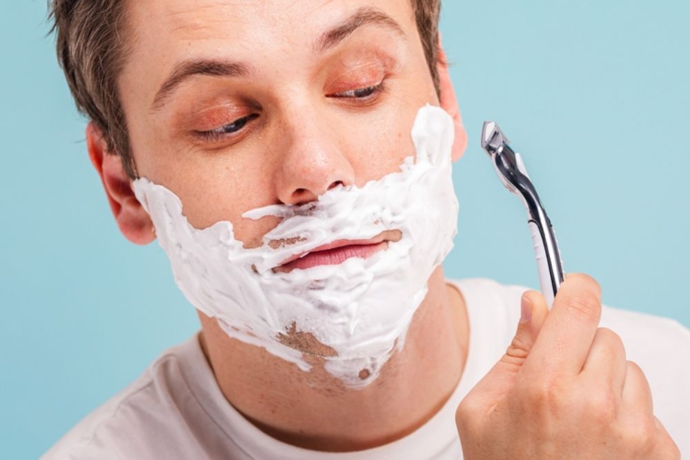 Choosing the Right Shaving Cream for Sensitive Skin